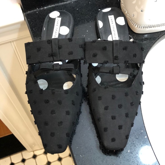 Zara Shoes - Zara Fabric Bow Slides.